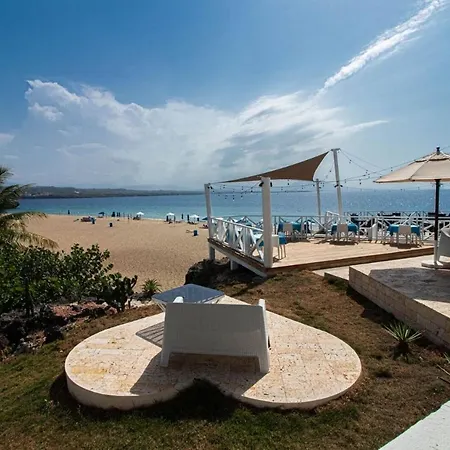 Bungalow 2 Stay At Waterfront -Playa Alicia Is Finally Open